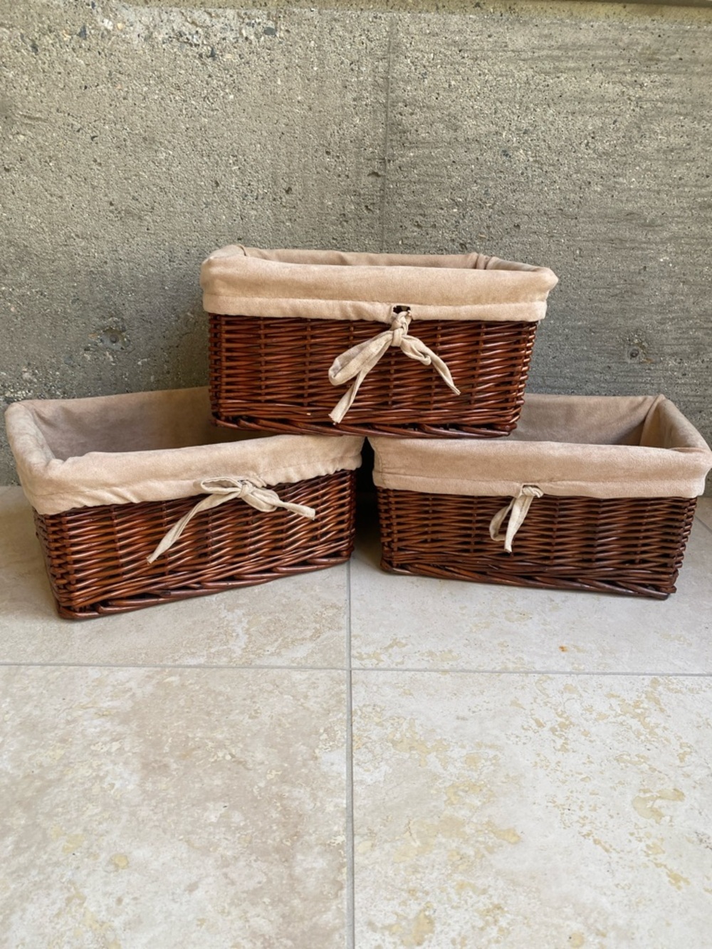 Bundle of 3 Lined (removable) decorative baskets